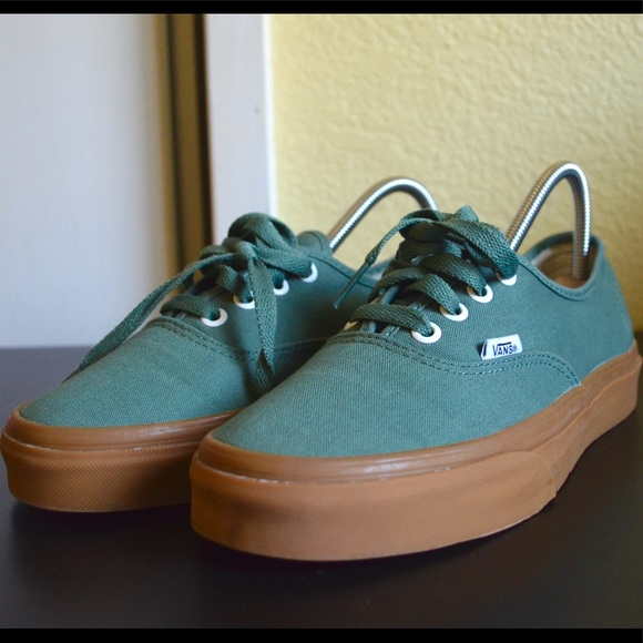 vans authentic duck green gum